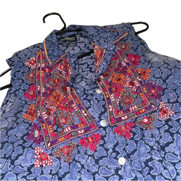 ANGIE Women’s Colorful Embellished Button-Down Tank - Picture 1 of 6